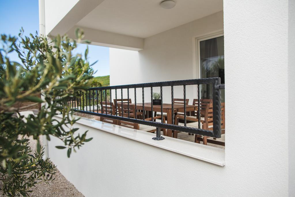 Olive Tree Apartments Vodice Exterior photo